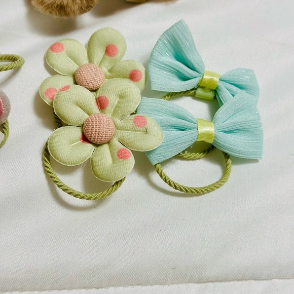 Kids Hair Accessories Set - Pastel and Neutral Tones Bear and garden theme - Picture 4 of 8